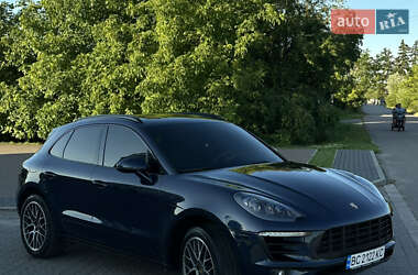 Внедорожник / Кроссовер Porsche Macan 2015 в 
