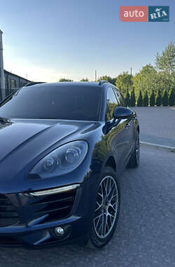 Внедорожник / Кроссовер Porsche Macan 2015 в 