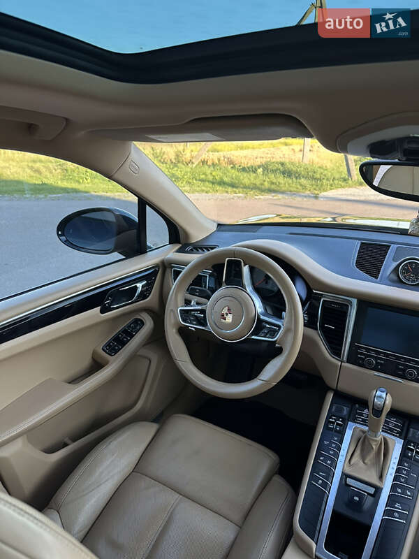 Внедорожник / Кроссовер Porsche Macan 2015 в Львове