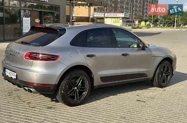 Внедорожник / Кроссовер Porsche Macan 2015 в 