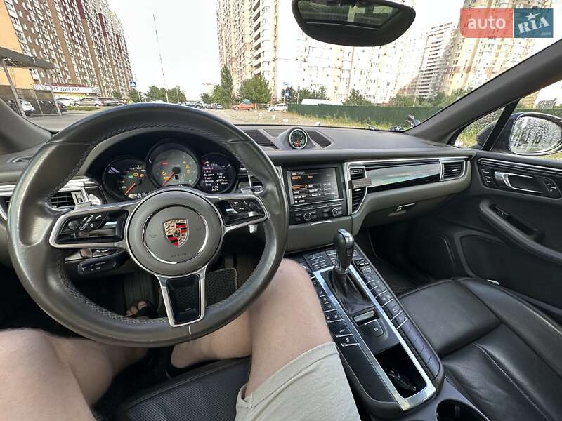 Внедорожник / Кроссовер Porsche Macan 2015 в Киеве