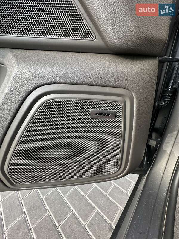 Внедорожник / Кроссовер Porsche Macan 2015 в Киеве