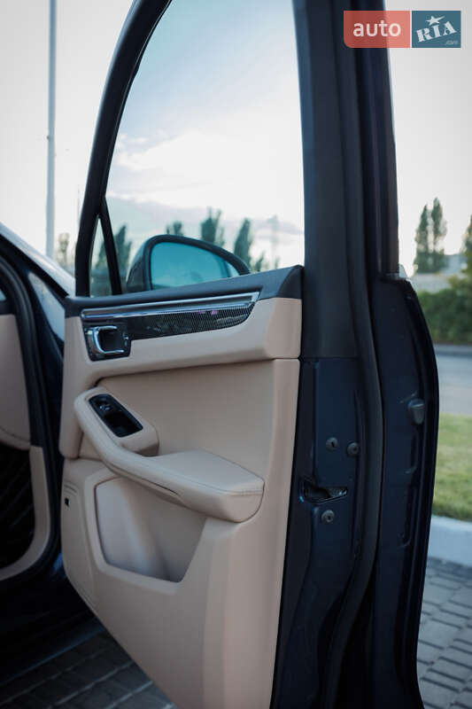 Внедорожник / Кроссовер Porsche Macan 2015 в Одессе фото 52 Внедорожник / Кроссовер Porsche Macan 2015 в Одессе