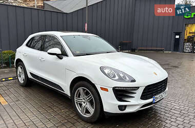 Внедорожник / Кроссовер Porsche Macan 2016 в 