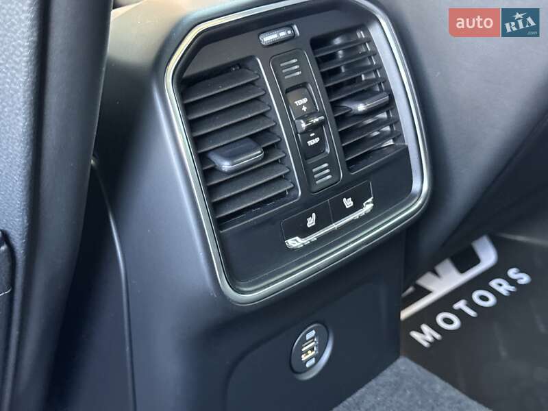 Внедорожник / Кроссовер Porsche Macan 2017 в Киеве фото 34 Внедорожник / Кроссовер Porsche Macan 2017 в Киеве