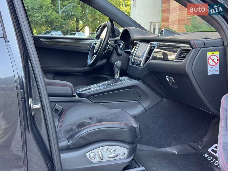 Внедорожник / Кроссовер Porsche Macan 2017 в Киеве фото 29 Внедорожник / Кроссовер Porsche Macan 2017 в Киеве