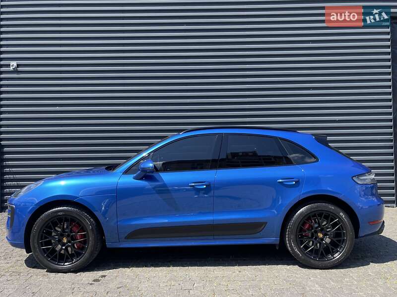 Porsche Macan 2021