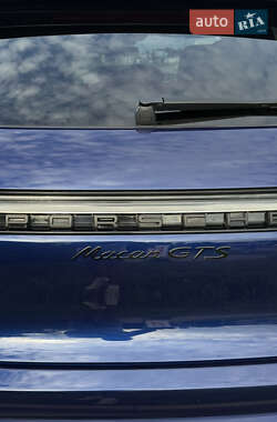 Внедорожник / Кроссовер Porsche Macan 2022 в 