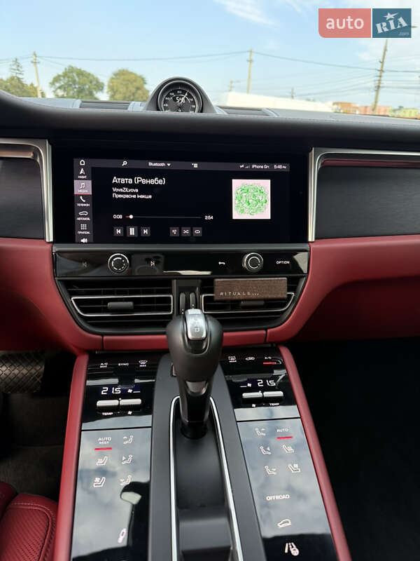 Внедорожник / Кроссовер Porsche Macan 2022 в Черновцах