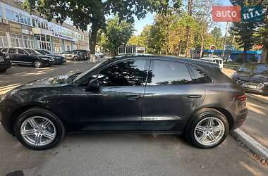 Внедорожник / Кроссовер Porsche Macan 2018 в 