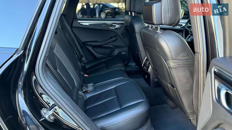 Внедорожник / Кроссовер Porsche Macan 2017 в Луцке фото 18 Внедорожник / Кроссовер Porsche Macan 2017 в Луцке