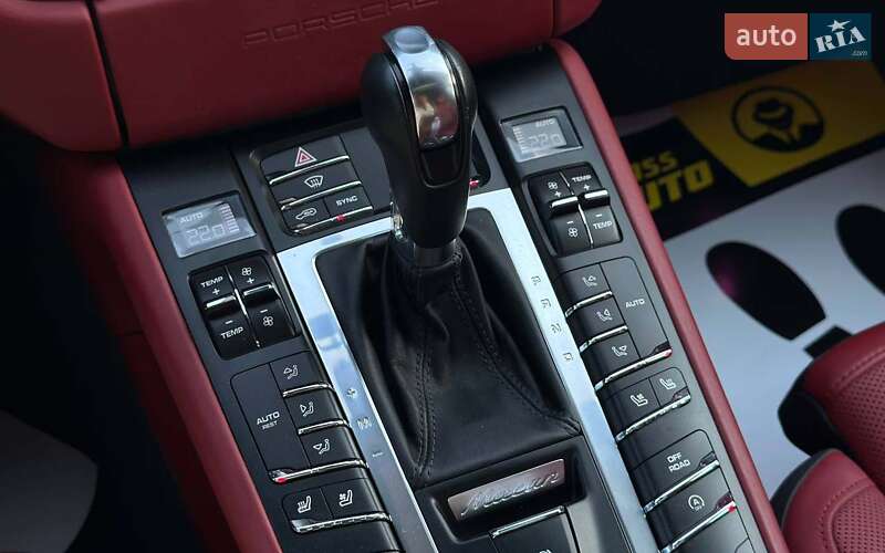 Внедорожник / Кроссовер Porsche Macan 2015 в Ивано-Франковске