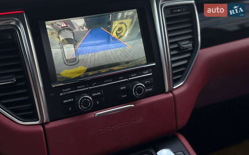 Внедорожник / Кроссовер Porsche Macan 2015 в Ивано-Франковске