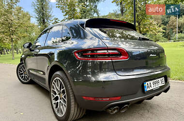 Внедорожник / Кроссовер Porsche Macan 2018 в 