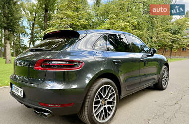 Внедорожник / Кроссовер Porsche Macan 2018 в 
