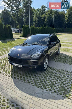 Внедорожник / Кроссовер Porsche Macan 2018 в 