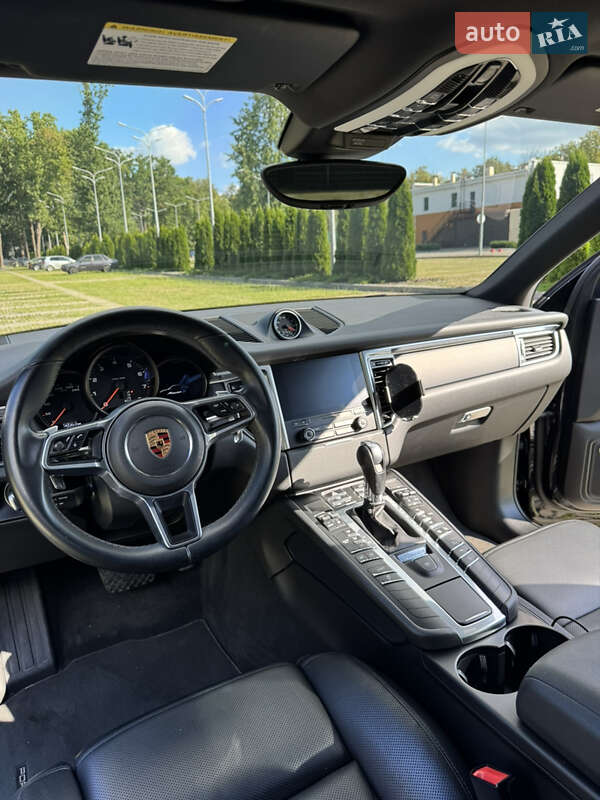 Внедорожник / Кроссовер Porsche Macan 2018 в Харькове