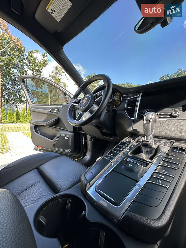 Внедорожник / Кроссовер Porsche Macan 2018 в Харькове