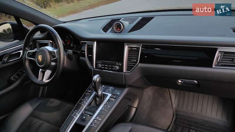 Внедорожник / Кроссовер Porsche Macan 2018 в Павлограде