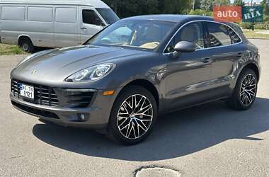 Внедорожник / Кроссовер Porsche Macan 2015 в 