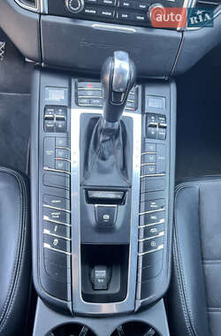 Внедорожник / Кроссовер Porsche Macan 2017 в 
