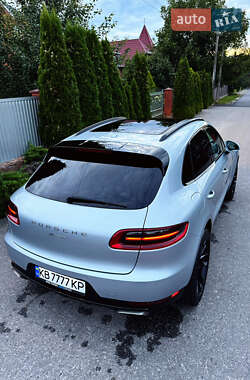 Внедорожник / Кроссовер Porsche Macan 2016 в 