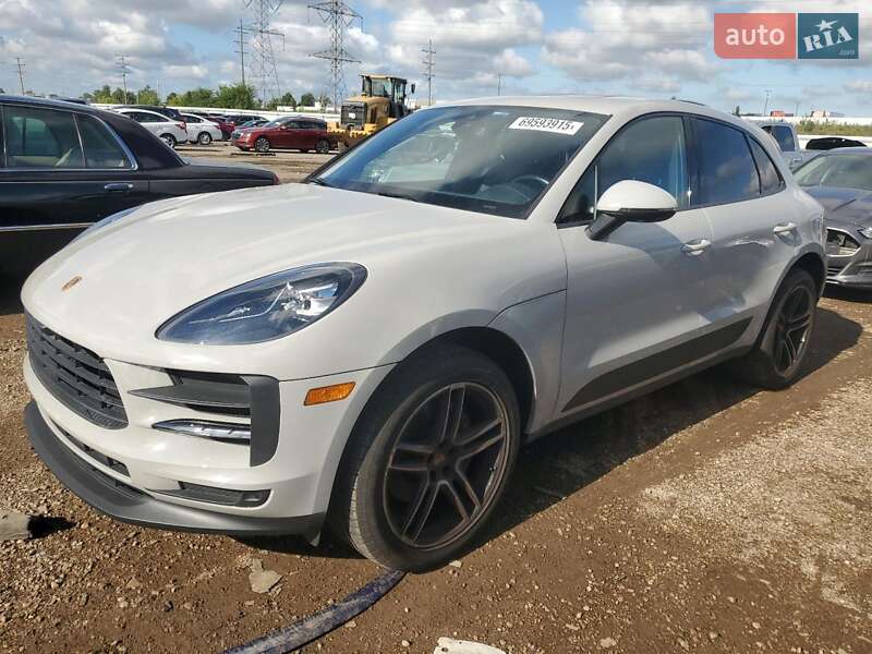 Porsche Macan 2021