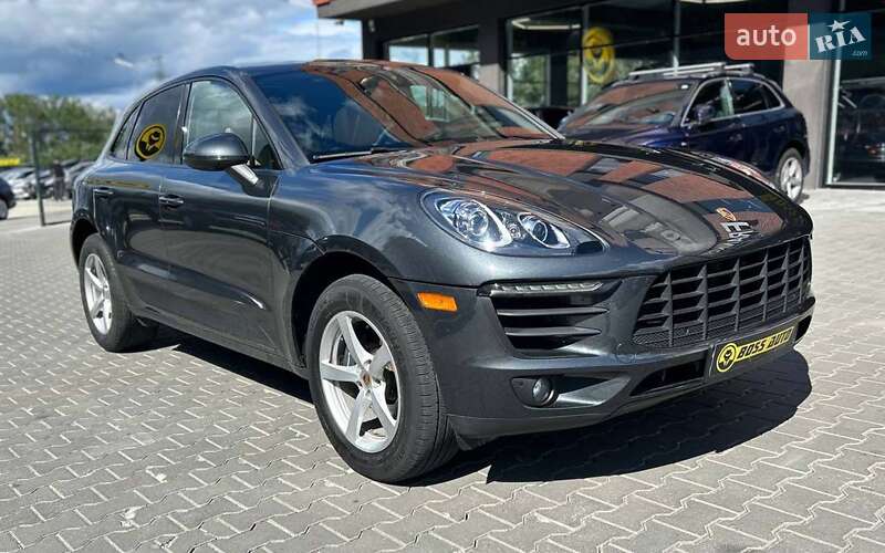 Внедорожник / Кроссовер Porsche Macan 2018 в 