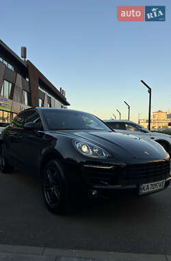 Позашляховик / Кросовер Porsche Macan 2015 в 