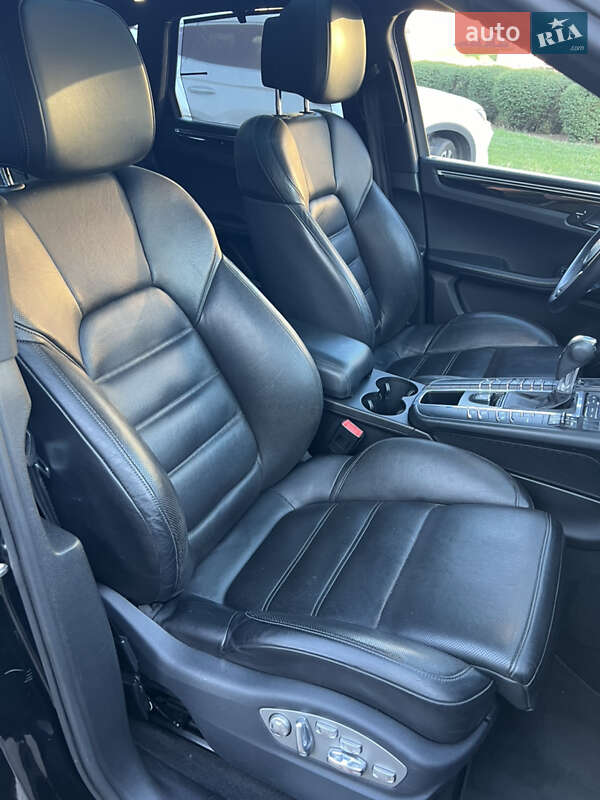 Внедорожник / Кроссовер Porsche Macan 2015 в Киеве фото 18 Внедорожник / Кроссовер Porsche Macan 2015 в Киеве