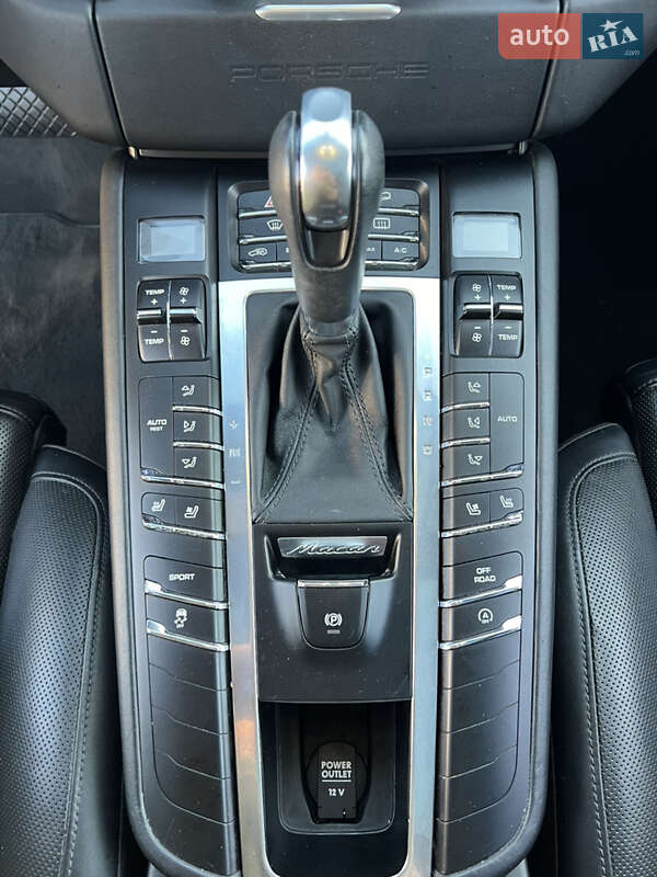 Внедорожник / Кроссовер Porsche Macan 2015 в Киеве фото 23 Внедорожник / Кроссовер Porsche Macan 2015 в Киеве