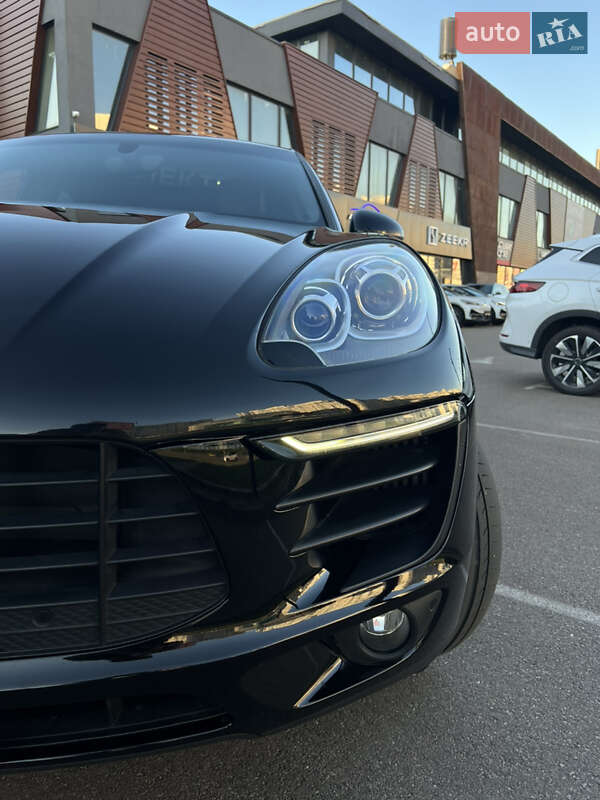Внедорожник / Кроссовер Porsche Macan 2015 в Киеве фото 26 Внедорожник / Кроссовер Porsche Macan 2015 в Киеве