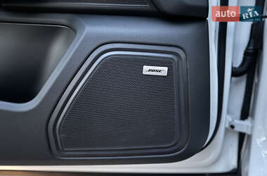 Внедорожник / Кроссовер Porsche Macan 2019 в 