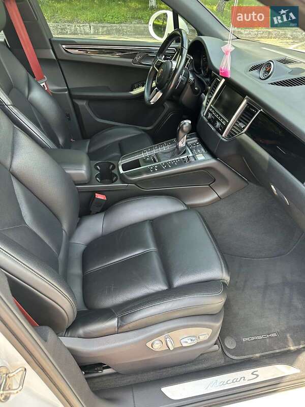 Внедорожник / Кроссовер Porsche Macan 2014 в Киеве фото 21 Внедорожник / Кроссовер Porsche Macan 2014 в Киеве