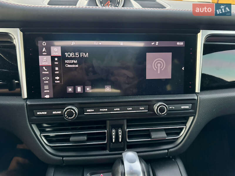 Внедорожник / Кроссовер Porsche Macan 2019 в Киеве