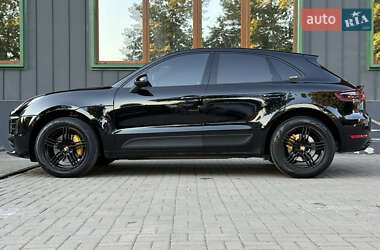 Внедорожник / Кроссовер Porsche Macan 2016 в 