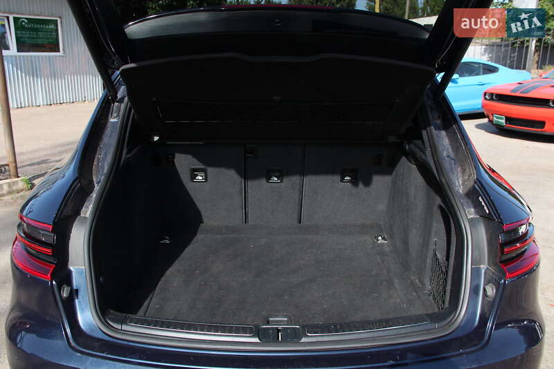 Внедорожник / Кроссовер Porsche Macan 2017 в Одессе