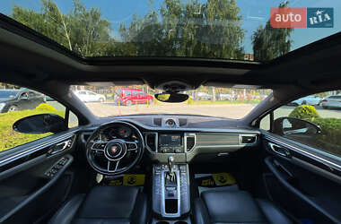 Внедорожник / Кроссовер Porsche Macan 2014 в 