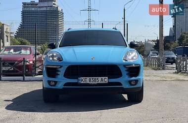 Внедорожник / Кроссовер Porsche Macan 2016 в 