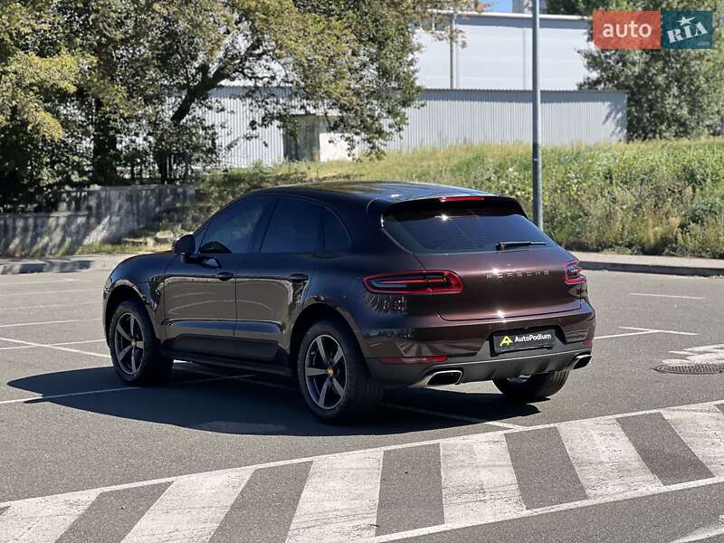 Внедорожник / Кроссовер Porsche Macan 2017 в Киеве