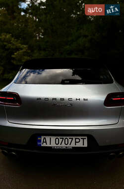 Внедорожник / Кроссовер Porsche Macan 2015 в 