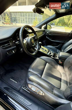 Внедорожник / Кроссовер Porsche Macan 2023 в 