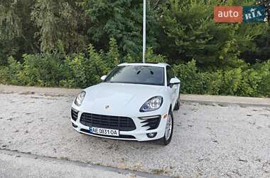 Внедорожник / Кроссовер Porsche Macan 2017 в 
