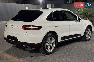 Внедорожник / Кроссовер Porsche Macan 2014 в 
