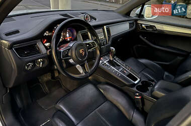 Внедорожник / Кроссовер Porsche Macan 2014 в 