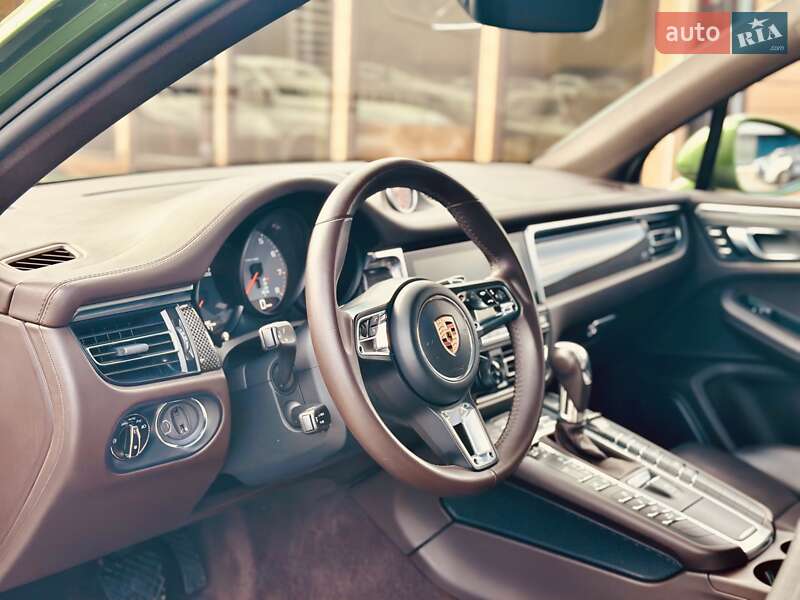 Внедорожник / Кроссовер Porsche Macan 2018 в Киеве