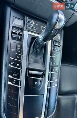 Внедорожник / Кроссовер Porsche Macan 2014 в 