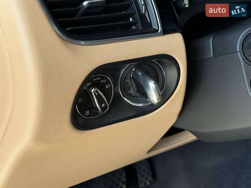 Внедорожник / Кроссовер Porsche Macan 2018 в Одессе