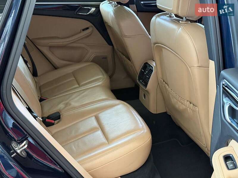 Внедорожник / Кроссовер Porsche Macan 2018 в Одессе