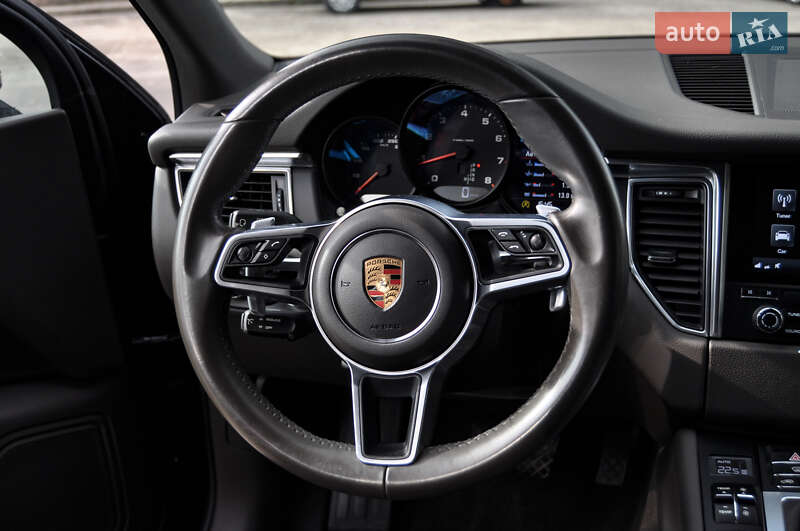 Внедорожник / Кроссовер Porsche Macan 2017 в Владимире фото 16 Внедорожник / Кроссовер Porsche Macan 2017 в Владимире